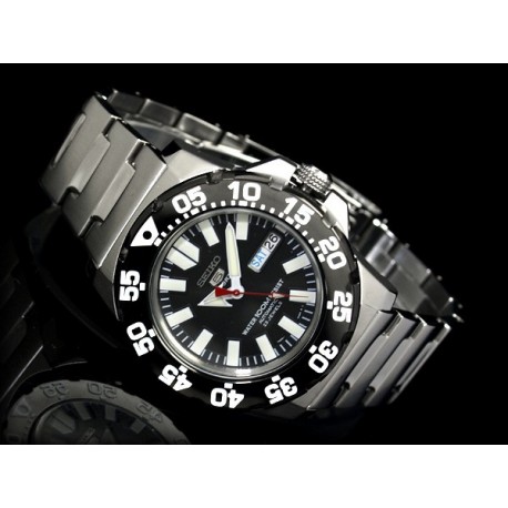 Ceas de mana barbati Seiko 5 Sports automatic 100m SNZF51K1